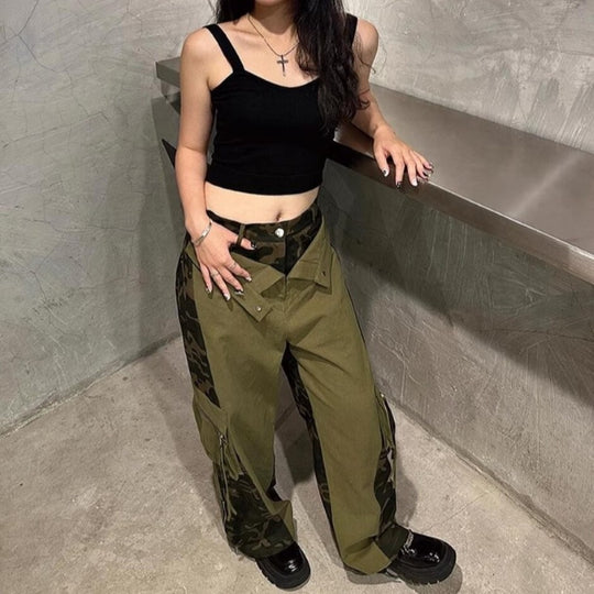 Herren Cargohose mit seitlichen Reißverschlüssen und modischem Camouflage-Design EB