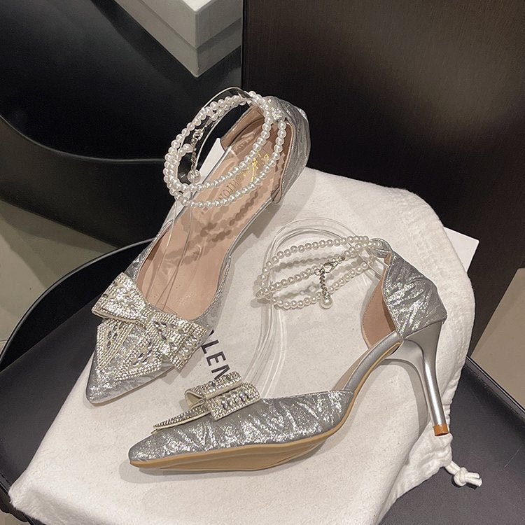 Damen Pumps mit Zierbogen und Perlendetail EB