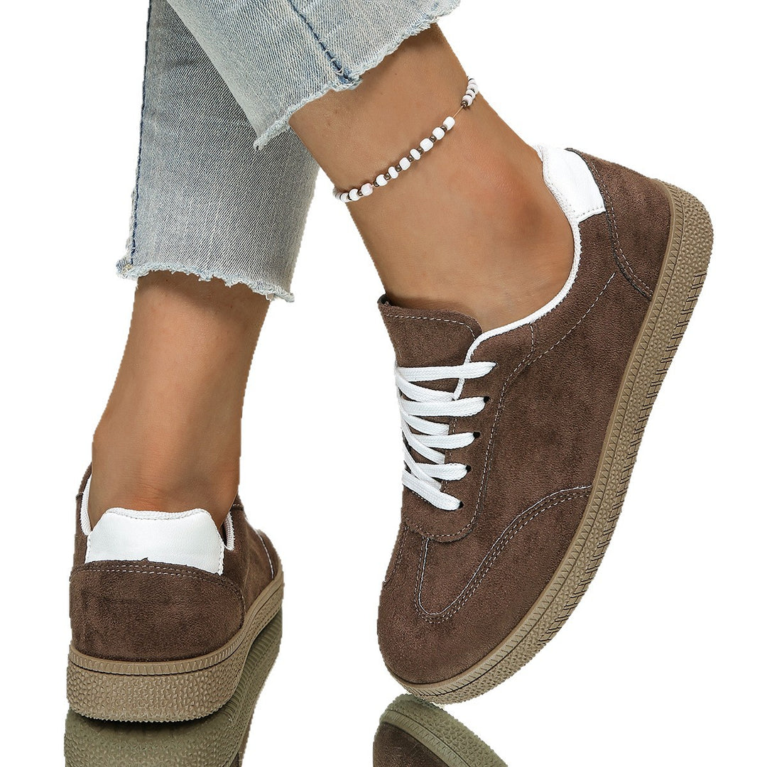 Damen Sneaker aus weichem Wildleder mit rutschfester Sohle EB