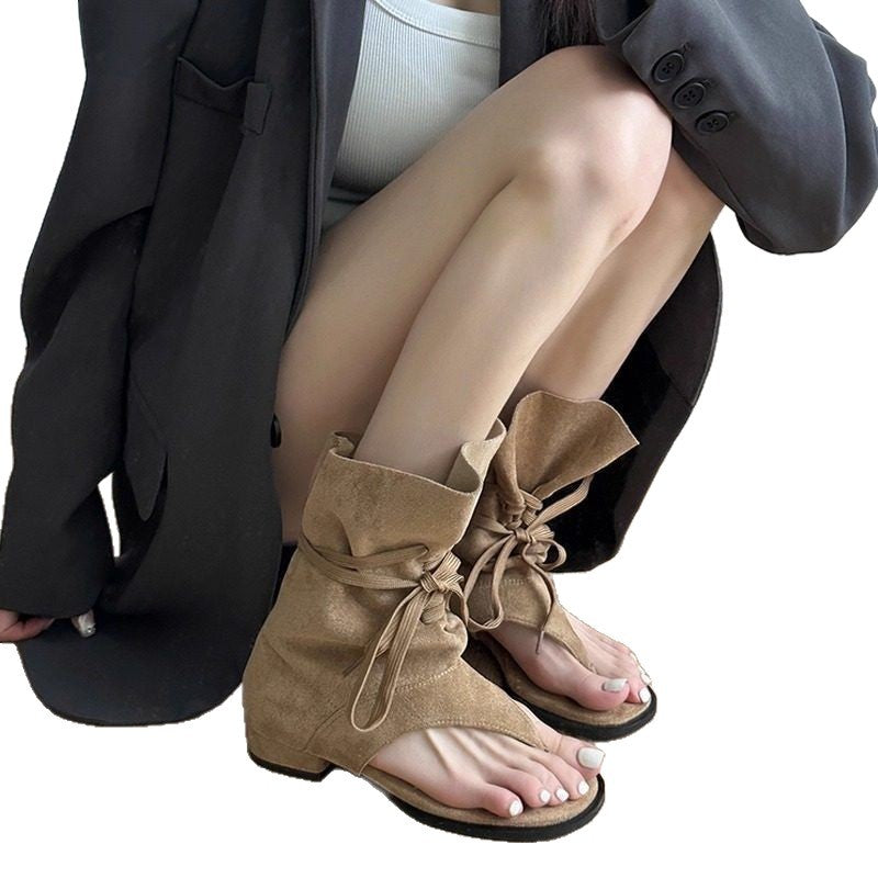Damen Sandalen mit hohem Faltenwurf und raffiniertem Riemendesign EB