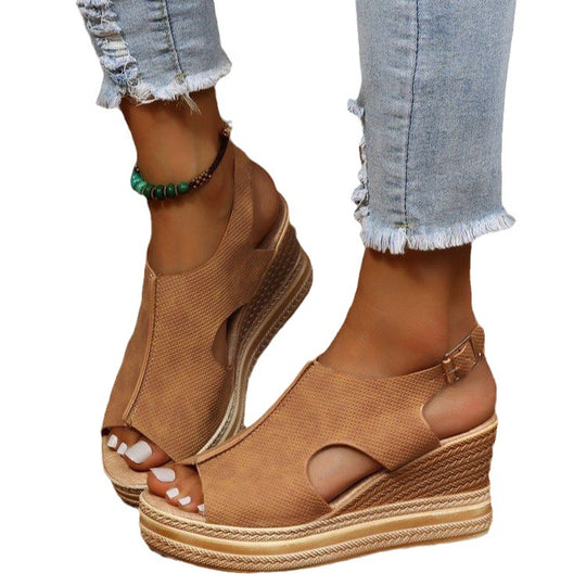 Damen Wedge-Sandalen mit offener Ferse und geschmackvollem Riemendesign EB