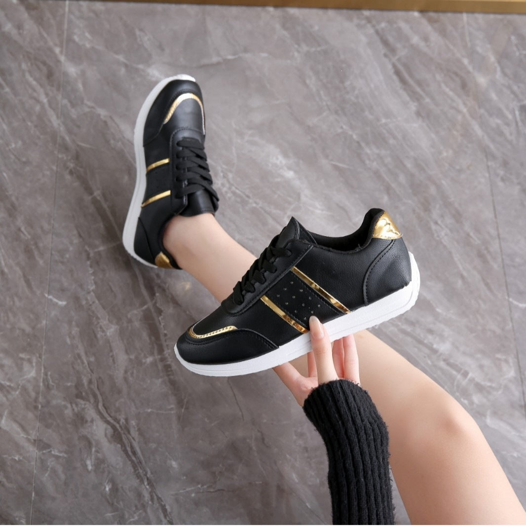 Damen Sportliche Sneakers mit glamouriösen Akzenten EB