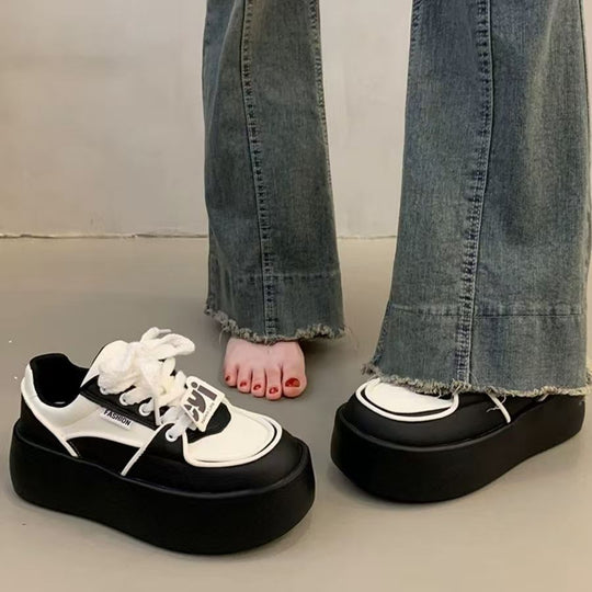 Damen modische Plateau Sneakers mit eleganten Ziernähten und dämpfender Sohle EB