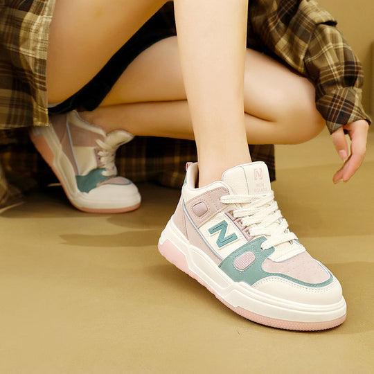 Damen Sportliche High-Top Sneakers mit modischem Design und atmungsaktiver Oberflächenstruktur EB