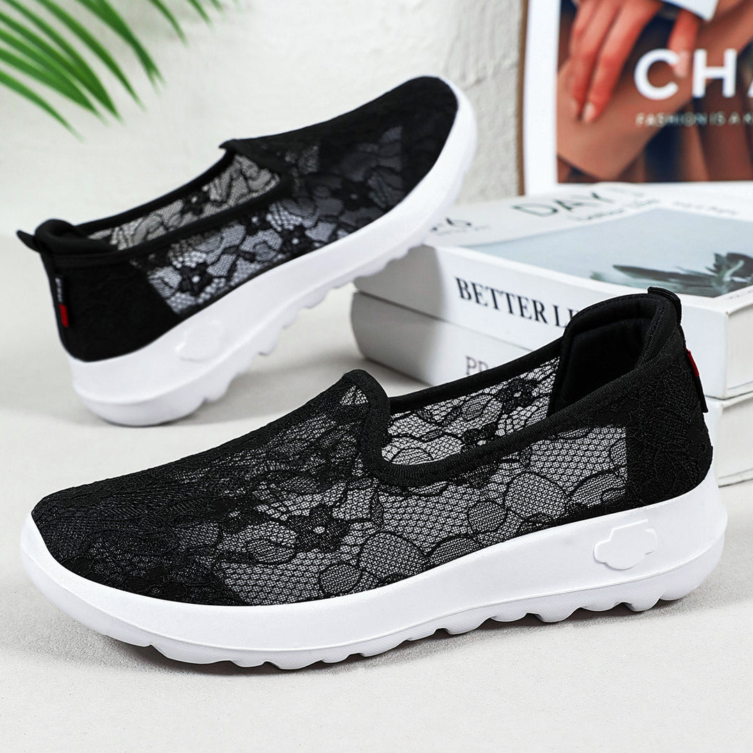 Damen Elegante und bequeme Slip-On Sneakers mit Spitzenoberfläche EB