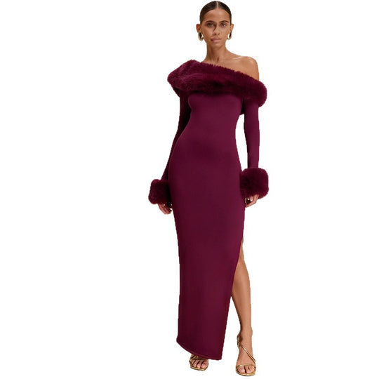 Damen Langarm-Maxikleid mit schulterfreier Optik und eleganten Fellakzenten EB