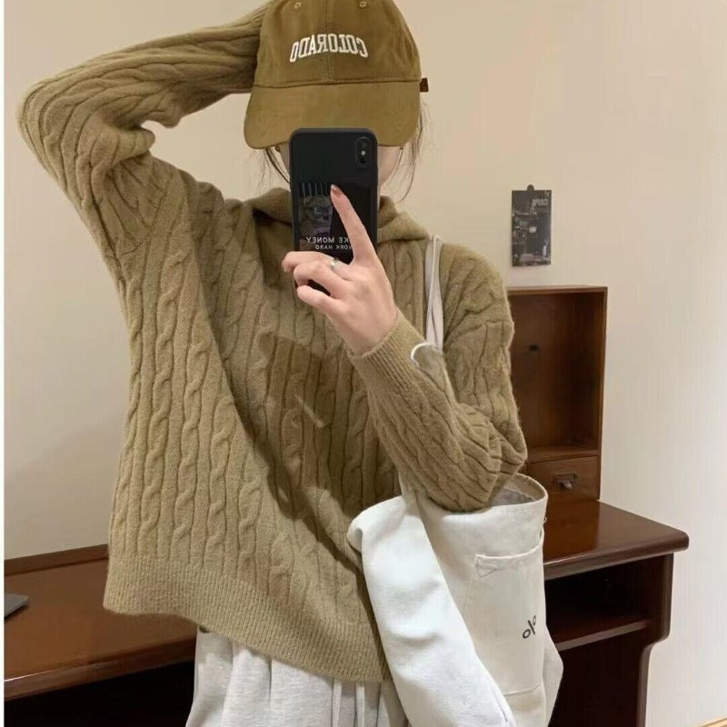 Damen Kuscheliger Strickpullover mit Kapuze und Kabelmuster EB