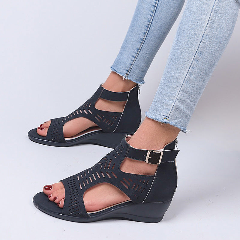 Damen Wedge-Sandalen mit innovativem Cut-Out Design EB