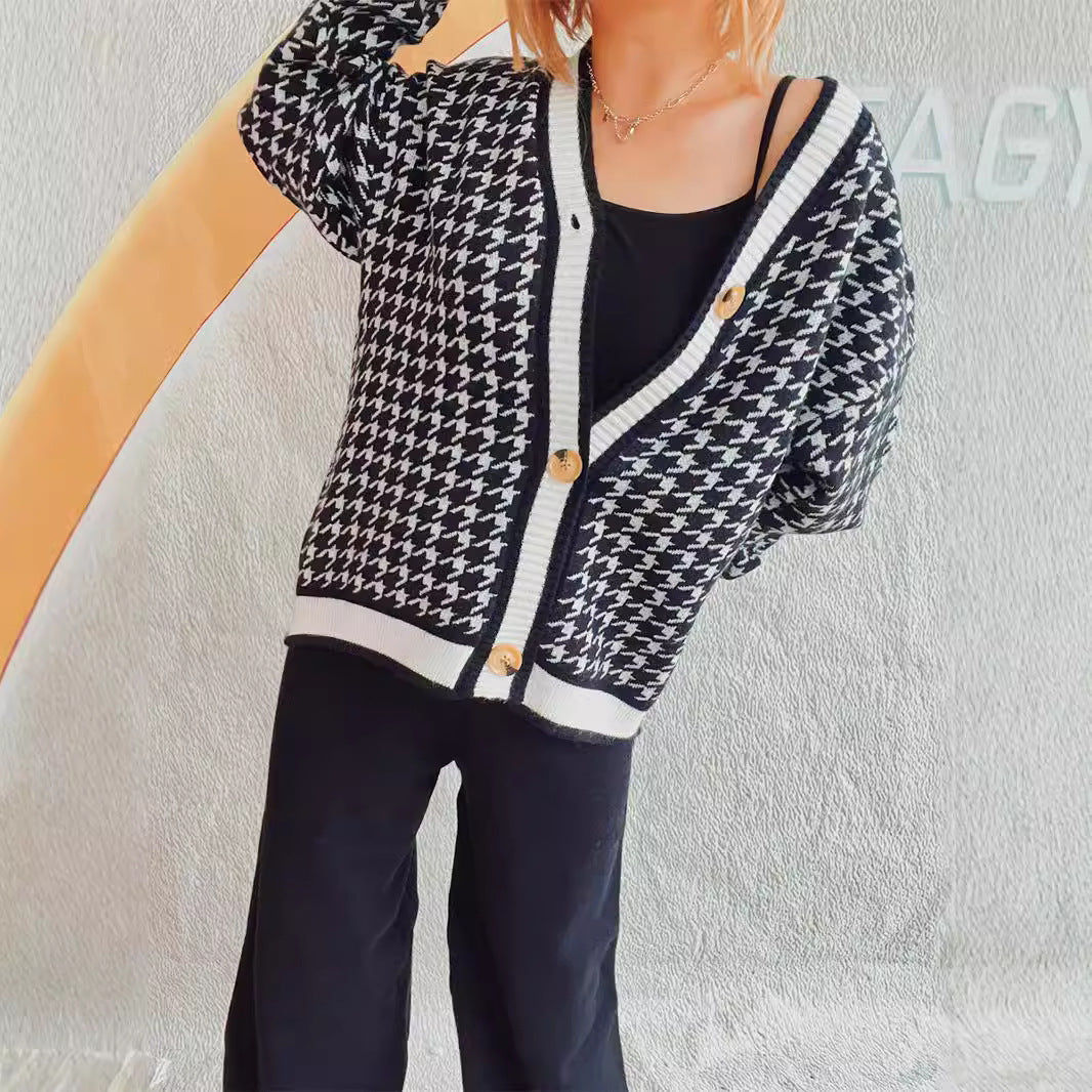 Damen oversized Strickjacke im klassischen Hahnentrittmuster EB