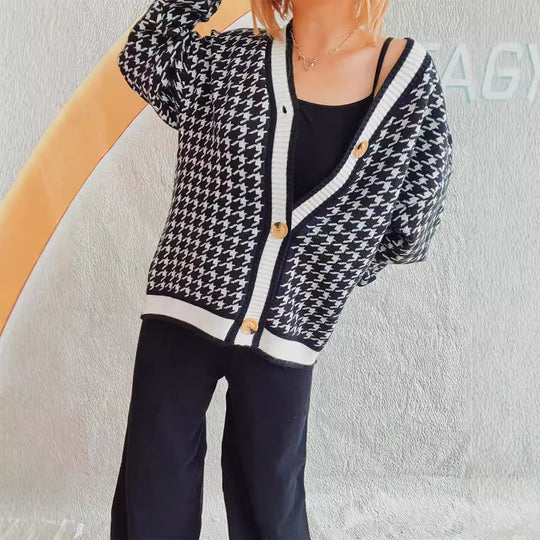 Damen oversized Strickjacke im klassischen Hahnentrittmuster EB