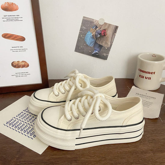Damen Plateau-Sneaker mit dicker Sohle und stylischem Schnürdesign EB
