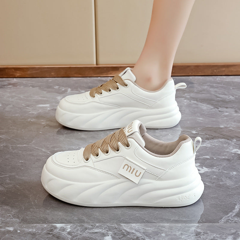 Damen Lifestyle Sneakers mit dicker, flexibler Sohle und sportlichem Design EB