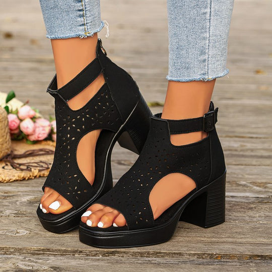 Damen Sandaletten mit Schnittdetails und Blockabsatz EB