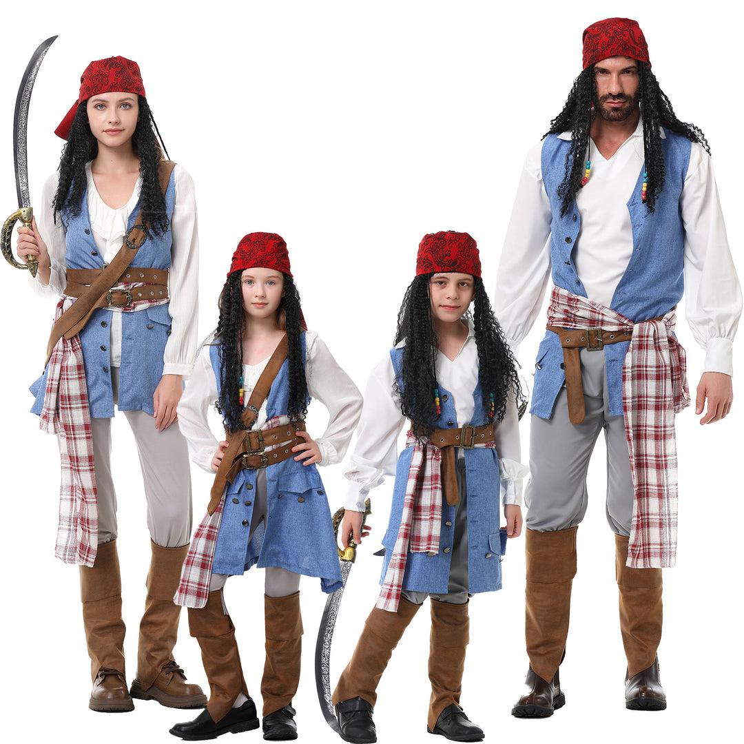 Jungen Piratenkostüm mit detailverliebtem Gehrock und Accessoires EB
