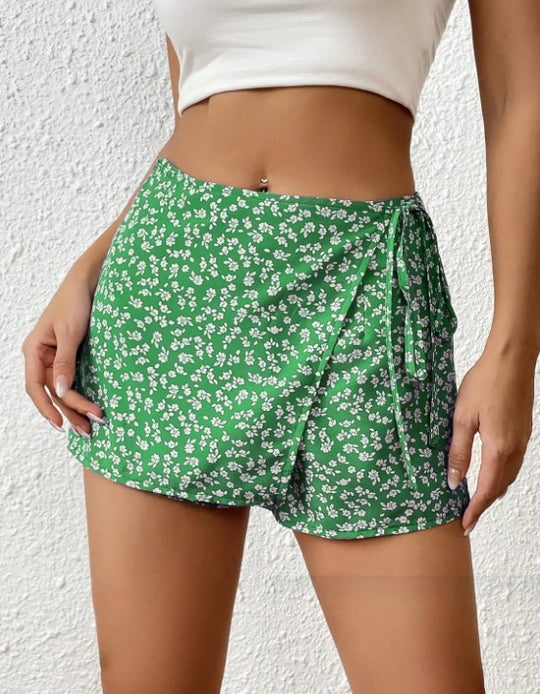 Damen Modische Shorts mit Blumendruck und elastischem Bund EB