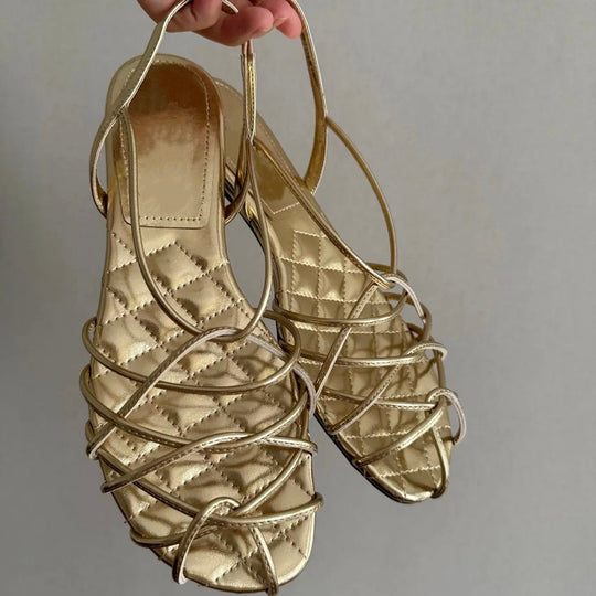 Damen Elegante Riemensandalen mit feinen Halteriemen EB