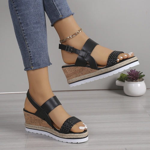 Damen Wedge-Sandaletten mit raffiniertem Flecht-Design und komfortablem Fußbett EB