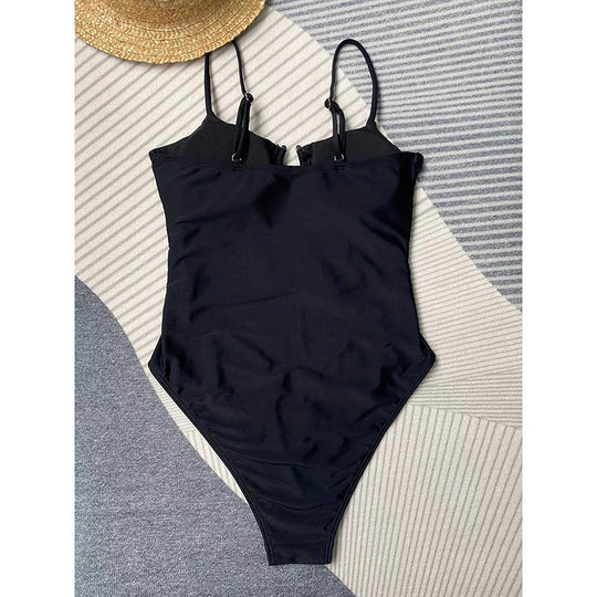 Damen Eleganter Bikini mit stylischen Cut-Out-Details und Metallic-Elementen EB