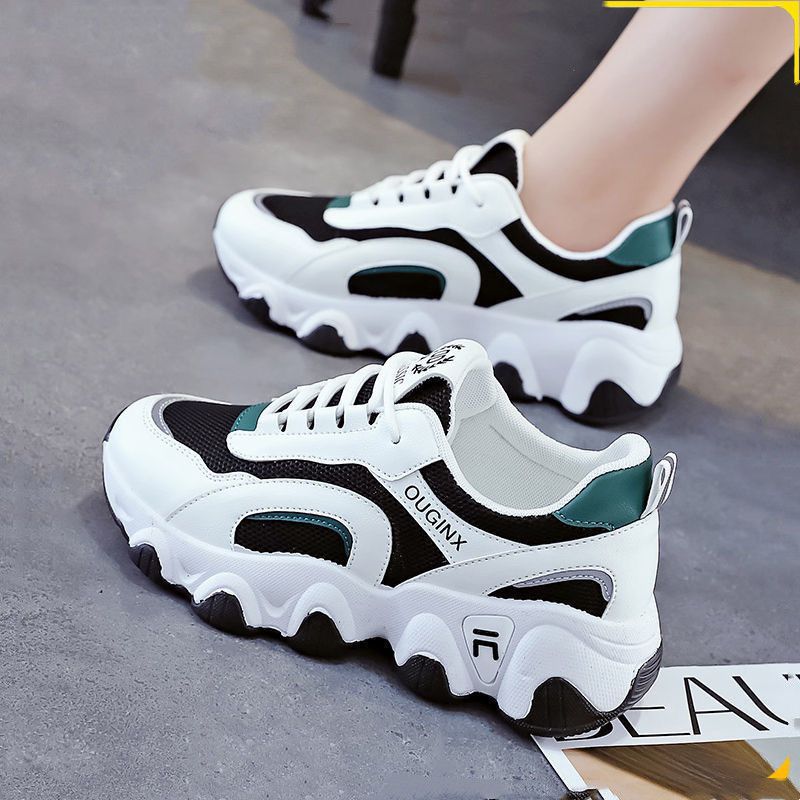 Damen Sportliche Sneakers mit futuristischem Design und hochdämpfender Sohle EB