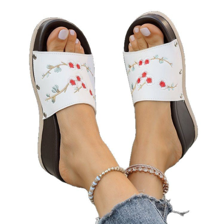 Damen modische Sandalen mit floralem Kunstlederdesign und rutschfester Sohle EB
