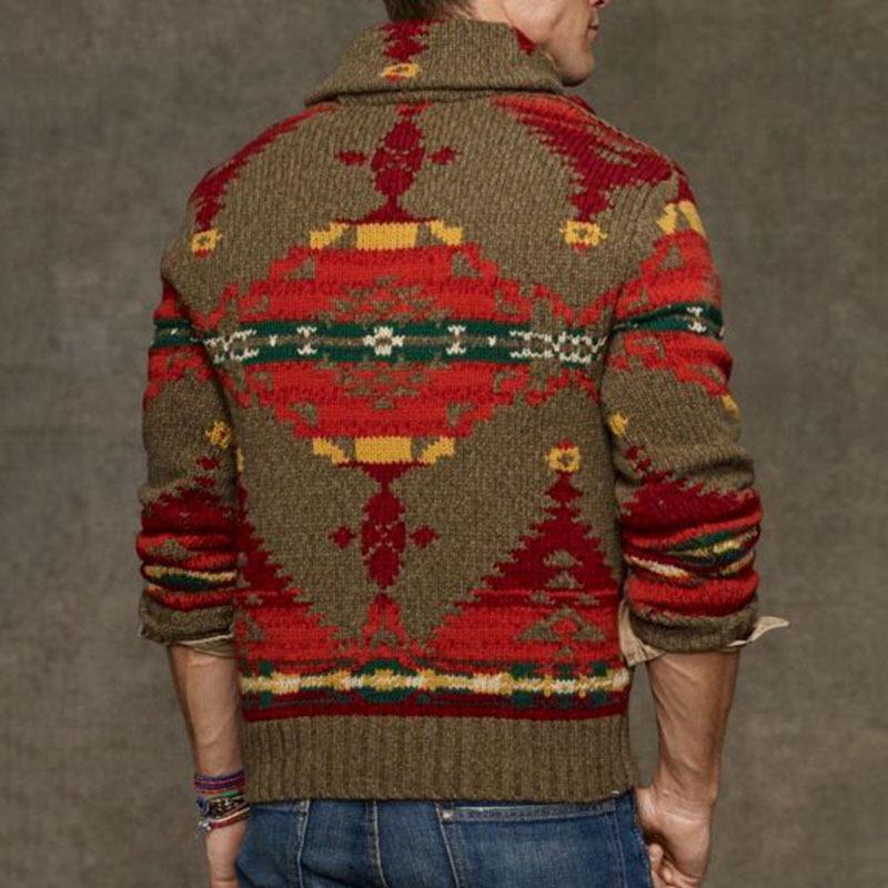 Herren Grobstrickpullover mit einzigartigem Muster und hohem Kragen EB