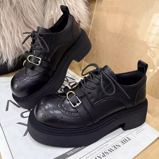 Damen Modische Schnürschuhe mit perforiertem Design und robustem Plateau-Heel EB
