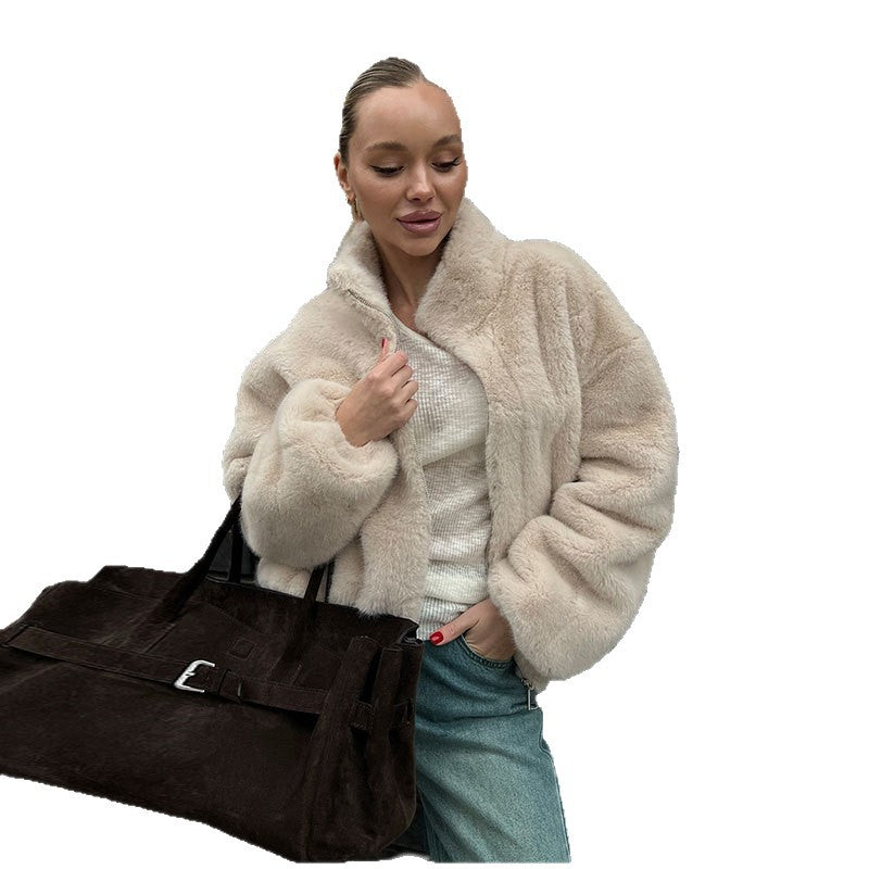 Damen Schockierende Kurzjacke aus luxuriösem Kunstfell EB