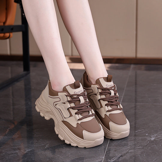 Damen Chunky Sneakers mit luftdurchlässigem Obermaterial und dämpfendem Sohlenprofil EB