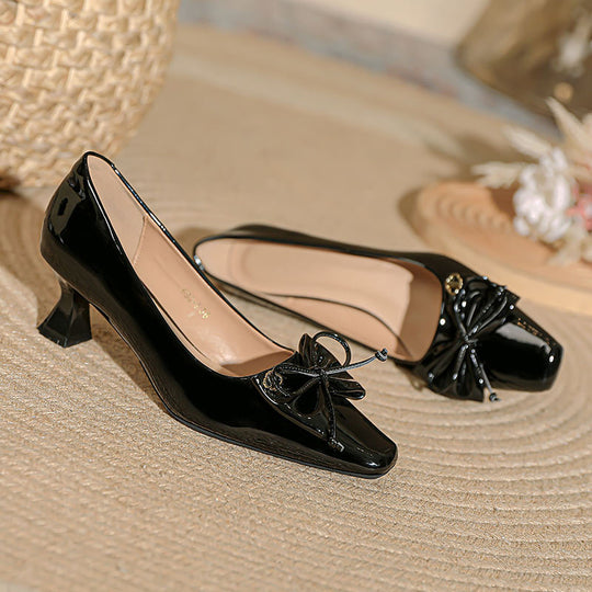 Damen elegante Pumps mit geschmackvollem Schleifenakzent EB