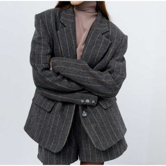 Damen Oversized Blazerjacke mit eleganten Streifen EB
