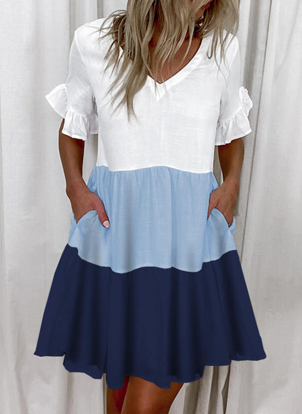 EB | Pendelkleid mit V-Ausschnitt