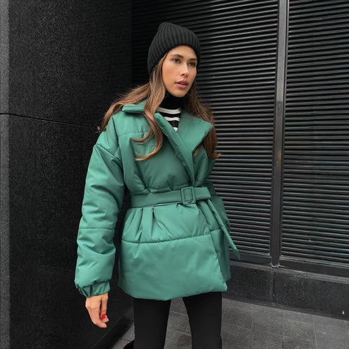 Damen eleganter gesteppter Mantel mit taillierbarem Gürtel EB