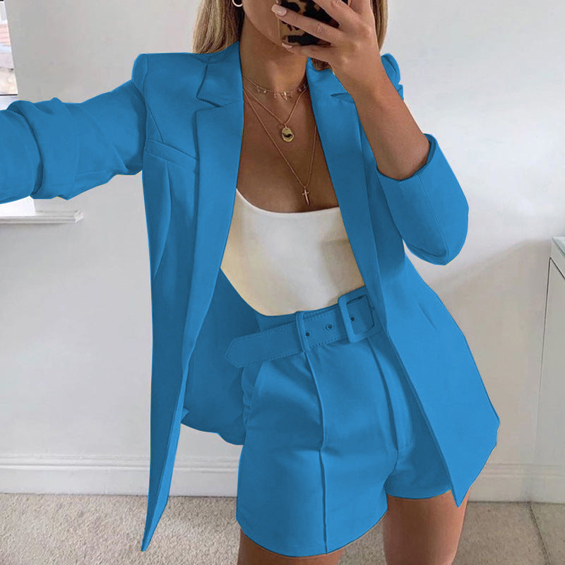 Damen nan tailliertes Longblazer-Shorts Set mit betonter Schulterpartie, hoher Taille und breitem Gürtel EB