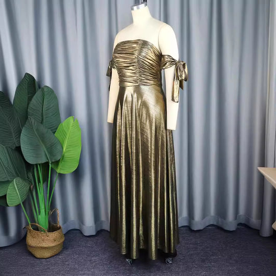 Damen glamouröses Abendkleid mit schulterfreiem Design und eleganten Raffungen EB