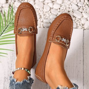 Damen elegante Mokassin-Slipper mit Zierkettchen und gepolstertem Komfortfußbett EB