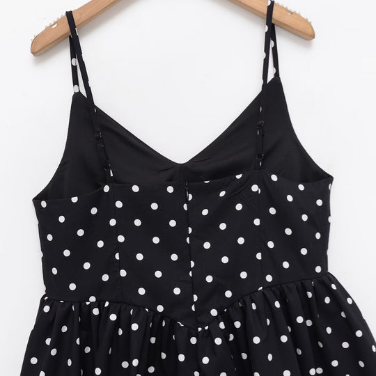 Damen Sommerliches Spaghettiträgerkleid mit verspieltem Punkte-Design und fließendem Schnitt EB