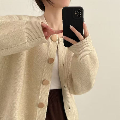 Damen Kuschelige Strickjacke mit großen Knöpfen und elegantem Design EB