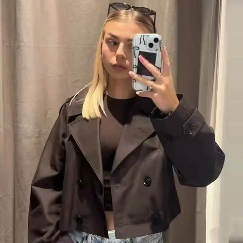 Damen nan kurze taillierte Doppelreiher-Trenchjacke im Boxy-Cropped-Schnitt mit Schulterpatten und verstellbaren Manschetten EB