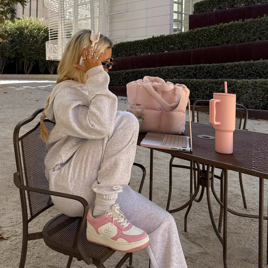 Damen Hoodie und Jogginghosen Set mit Kängurutasche EB