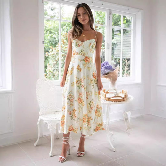 Damen Maxikleid mit zartem Blumenprint und modernem Schnitt EB