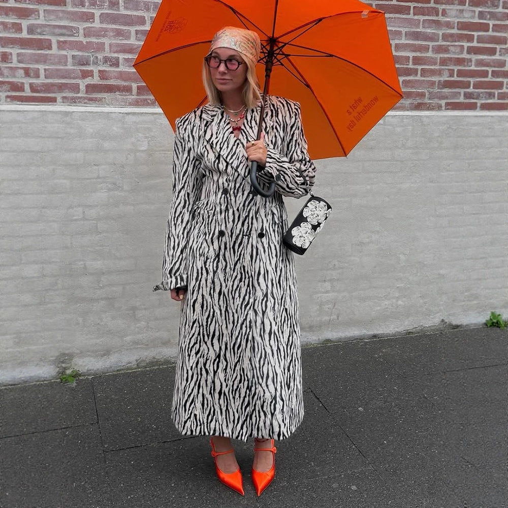 Damen modischer Langmantel mit animalischem Print EB