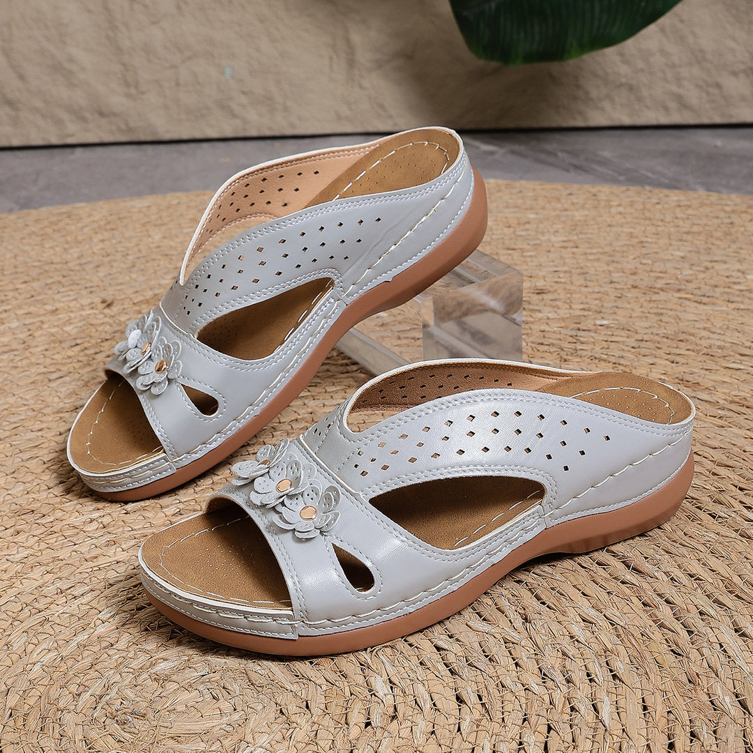 Damen Clogs mit floralem Akzent und atmungsaktiver Sohle EB