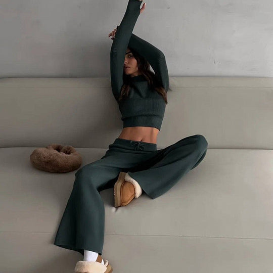 Damen geripptes Lounge-Set mit Cropped-Pullover und weiter Jogginghose EB