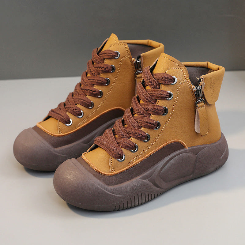 Damen Hochformatige Sneakers mit seitlichem Reißverschluss und robustem Gummiprofil EB