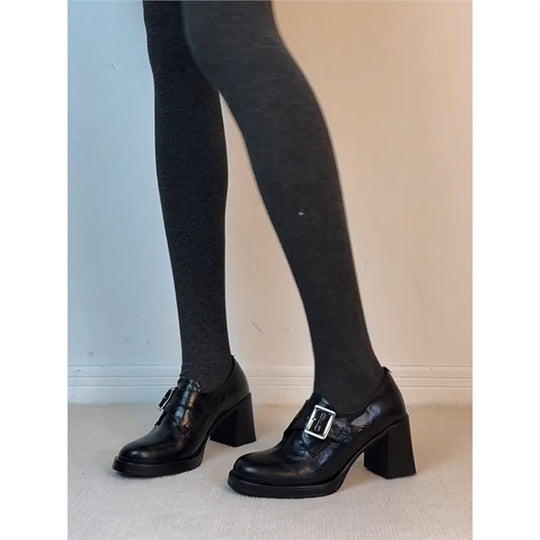 Damen Elegante Pumps mit komfortablem Blockabsatz und dekorativem Riemen EB