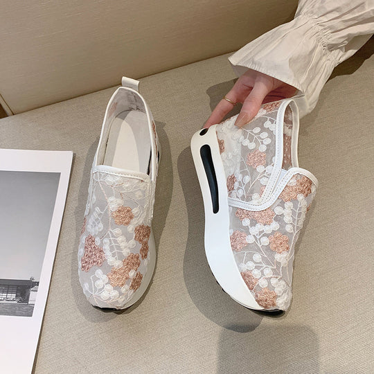 Damen Slip-On Sneakers mit floralem Spitzen-Design und bequemem Innenfutter EB