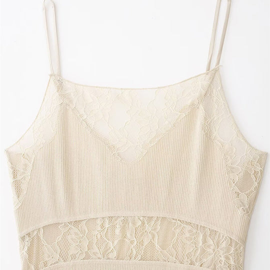 Damen Spitzen-Cami-Top mit zarten Trägern und eleganten Details EB