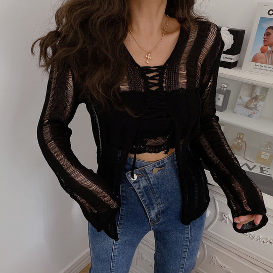 Damen Strickjacke mit modernem Schnürdesign und feinen Lochmustern EB