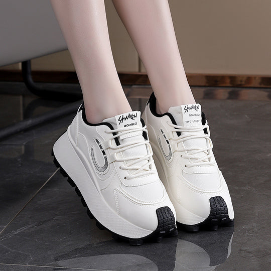 Damen Sportliche Lauf-Sneaker mit rutschfester Sohle und dämpfendem Komfort EB
