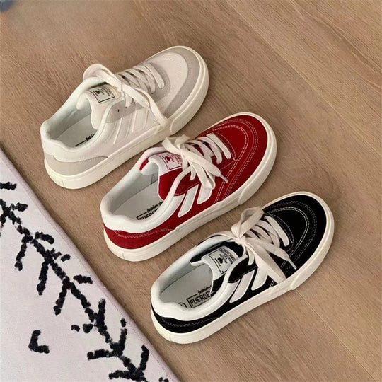 Damen Sneakers aus weichem Veloursleder mit rutschfester Sohle EB